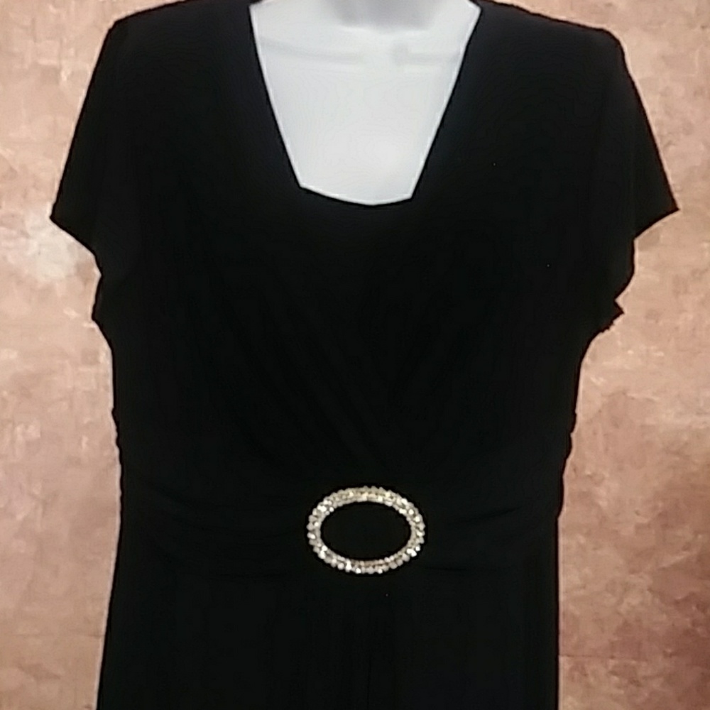 R&M RICHARDS - Picture 2 of 3